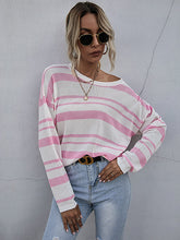 Gestreifter Strickpullover mit Rundhalsausschnitt