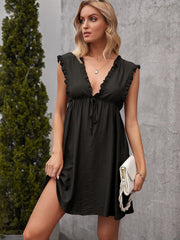V-neck sleeveless dress