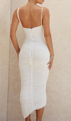 Weißes, gerüschtes Midikleid aus Netzstoff