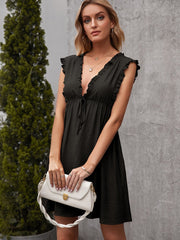 V-neck sleeveless dress