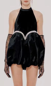 Neckholder-Minikleid aus Samt in Schwarz