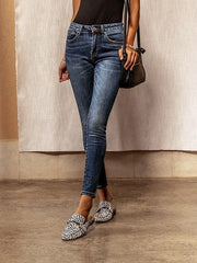Hip Jeans With Small Feet