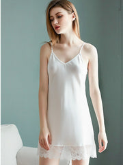 Pijama seductor y sexy con perspectiva de costura de encaje