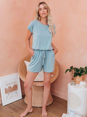 Einfarbige, lockere Damenkleidung