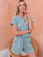 Einfarbige, lockere Damenkleidung