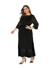 Langes Feenkleid mit mittellangen Ärmeln und Spitze