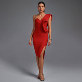 Vestido de vendaje con volantes, sin mangas y un hombro, por encima de la rodilla