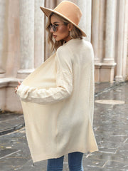 Einfarbiger Strickpullover mit Twist