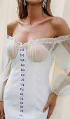 Weißes Minikleid mit Garnärmeln