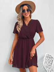 Mittellanger Rock aus Spitze mit Polka Dots