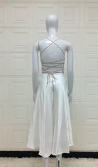 Weißes rückenfreies Midikleid aus Satin