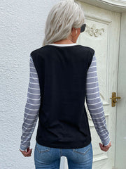 Camiseta con estampado de leopardo y cuello redondo