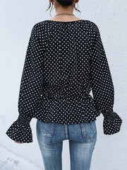 Camisa de lunares de corte entallado