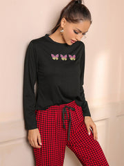 Un conjunto de pijamas para estar en casa