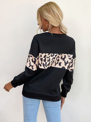 Round neck Leopard print sweatshirt