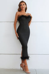 Vestido de noche midi de plumas sin tirantes Domina