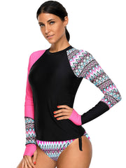 Bedruckter Anzug mit hohem Kragen