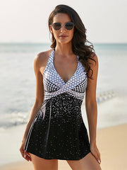 Traje de baño dividido con falda y estampado de colores con tirantes y escote en V profundo