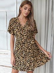 Fashionable slim short dress