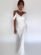 Vestidos de cuello en V de color liso sin tirantes y tirantes finos