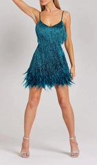 Minikleid mit Quasten und Federn in Dunkelgrün