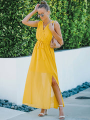 Kleid mit V-Ausschnitt