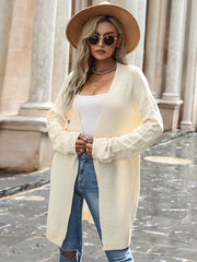 Einfarbiger Strickpullover mit Twist