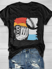 Kurzärmliges T-Shirt mit Baseball- und Handschuh-Print