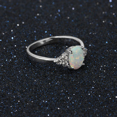 anillo cuadrado de diseño minimalista