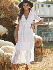 Vestido largo con ribete de encaje de lunares suizos