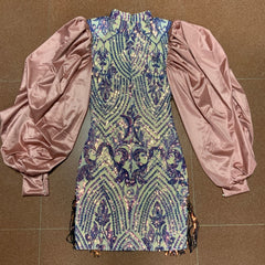 Mini-Bodycon-Kleid mit Puffärmeln, Pailletten und Quasten HT2563