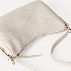 Kuriertasche mit großem Fassungsvermögen