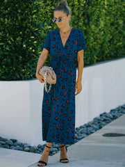 Vestido estampado con cuello en V