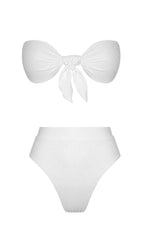 Top de bikini con lazo blanco