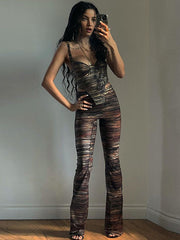 Bedruckter Hosenträgeranzug mit offenem Rücken und lockerem Schnitt