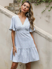 Summer short sleeved V-neck short dress