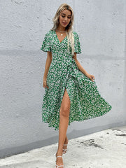 Vestido verde con estampado entallado