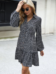 Vestido de manga larga con solapa y estampado de leopardo