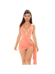 Neckholder-Rucksack mit V-Ausschnitt und trägerlosem Hüftrock in reiner Farbe