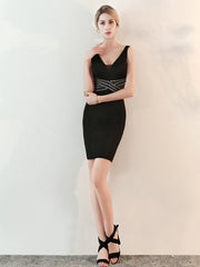 Vestido corto cruzado con escote en V