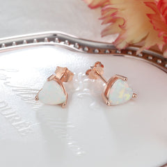 Pendientes elegantes en forma de corazón