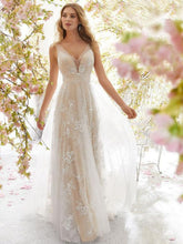 Vestido de novia de encaje sin mangas con escote en V