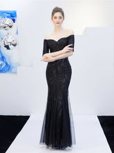 Elegante vestido de noche largo con cola de pez y hombros descubiertos