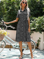 Vestido largo de color liso con estampado de lunares blancos