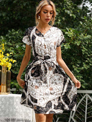 Vestido largo casual de verano en color claro.