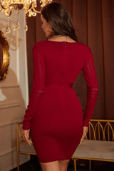 Vestido Bandage con escote en V profundo de Amorette