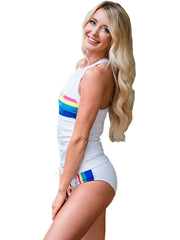 Konservativer Badeanzug mit Schlitz und kontrastierenden Streifen