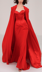Vestido de dos piezas con corsé sin tirantes en rojo
