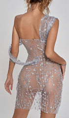 Minikleid mit geteilten Pailletten