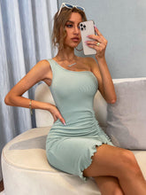 Vestido casual ajustado a la cadera